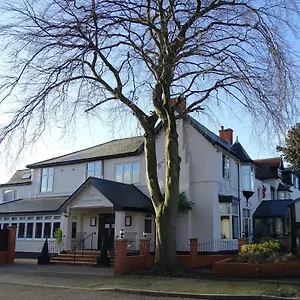 The Beeches & Leisure Club Отель Уэст-Бриджфорд