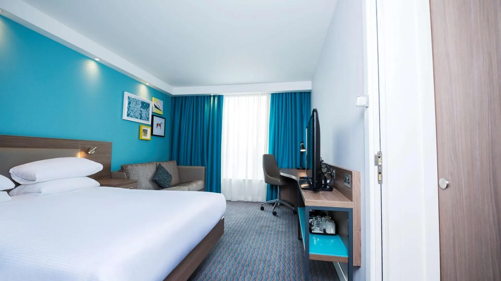 Hotel Hampton By Hilton Belfast City Centre